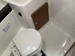 Beneteau Antares 8 3.0 V6 Evinrude 250 HQ  G2 185kW