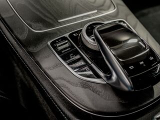 Mercedes-Benz E 300 de AMG 2.0 143kW