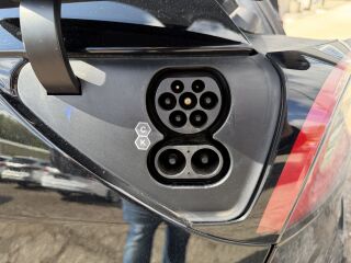 Tesla Model Y LONG RANGE DUAL MOTOR 4WD 378KW 153kW