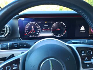 Mercedes-Benz E 220 2.0 143kW