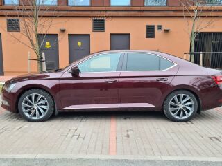 Skoda Superb 4x4 Laurin & Klement PLUS 2.0 TSi 200kW