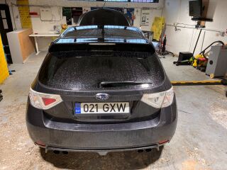 Subaru Impreza STi 2.0 221kW