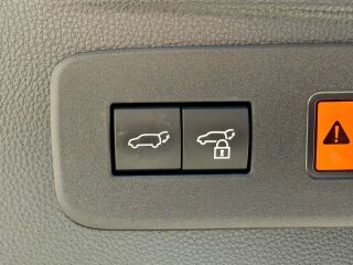 Toyota Land Cruiser SUV 2.8 D-4D Legend Technology 2.8 151кВ