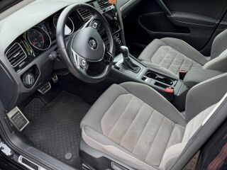 Volkswagen Golf 1.6 85kW