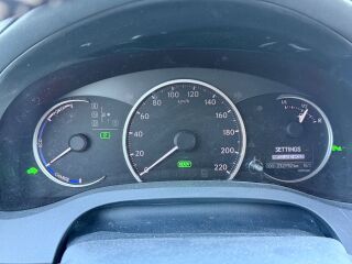 Lexus CT 200h Executive 1.8 73кВ