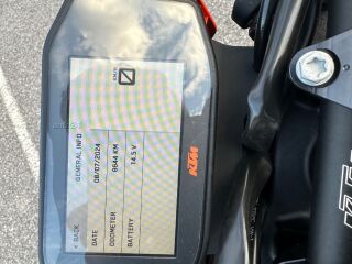 KTM 890 Duke
