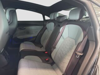 Audi e-tron GT S 435kW 163кВ
