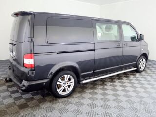 Volkswagen Transporter Long Highline 2.5 TDI 96kW