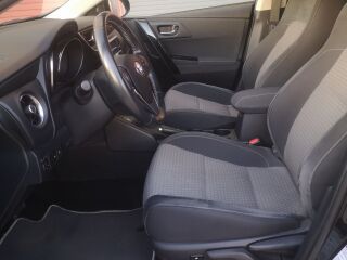 Toyota Auris 1.8 100kW