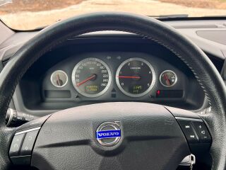 Volvo V70 2.4 R5 D5 136kW