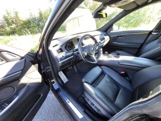 BMW 550 GT M-pakett 4.4 V8 330kW