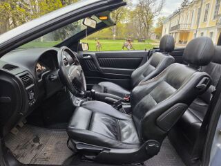 Opel Astra Bertone 1.8 92kW