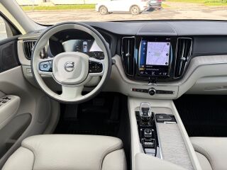 Volvo XC60 Inscription 2.0 145кВ
