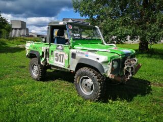 Land Rover Defender 2.5 83kW