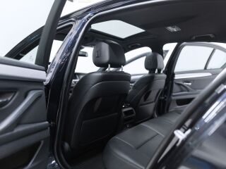 BMW 530 Facelift M-Sportpakett M550D LOOK 3.0 190kW