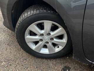 Toyota Corolla 1.3 73kW