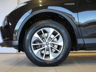 Toyota RAV4 Luxury 2.5 114kW