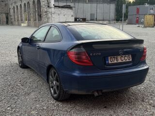 Mercedes-Benz C 220 2.1 105kW