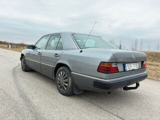Mercedes-Benz 250 E250 2.5 69kW