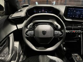 Peugeot 2008 Allure PureTech 130 AT8 1.2 96kW
