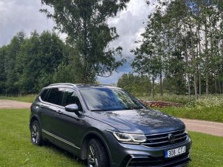 Volkswagen Tiguan Allspace R-Line 1.5 110кВ