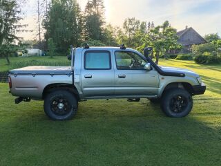 Toyota Hilux 2.5 75kW
