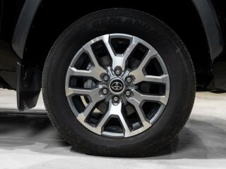 Toyota Tundra 1794 edition 3.5 290кВ