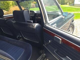 BMW  3.0 3,0 132kW