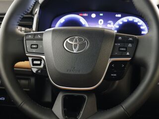 Toyota Camry Executive 137kW
