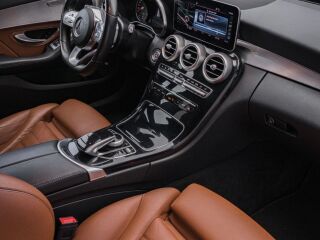 Mercedes-Benz C 220 AMG Line 2.0 143kW