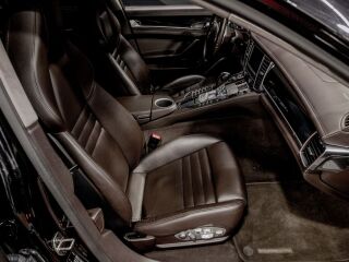 Porsche Panamera GTS Sport chrono 4.8 316kW