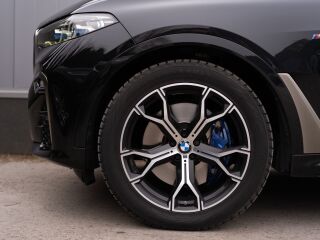 BMW X7 M50d 3.0 294kW