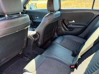 Mercedes-Benz A 180 1.5 85kW
