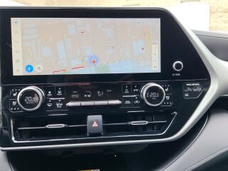 Toyota Highlander Premium 140kW