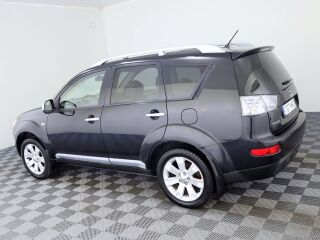 Mitsubishi Outlander Luxury 2.0 DI-D 103kW