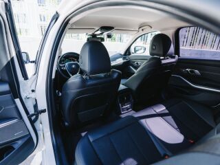 BMW 330 2.0 215kW