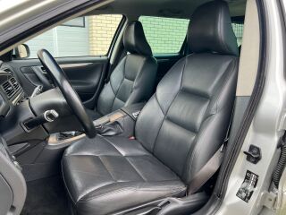 Volvo V70 Facelift 4WD 2.4 D5 136kW