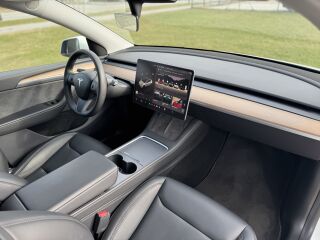 Tesla Model Y Performance Performance Dual Motor 393kw 393kW