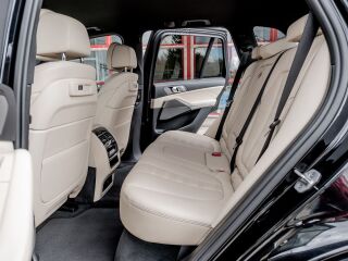 BMW X5 45e M-Sport 3.0 210кВ
