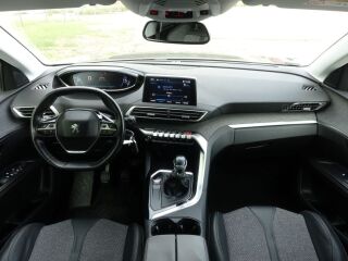 Peugeot 5008 Allure Plus EU6 1.6 R4 BlueHDi 88kW