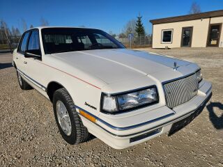 Buick Skylark Lux 3.3 119kW