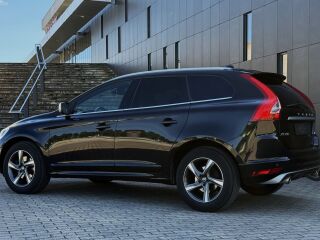 Volvo XC60 R-DESIGN FFD 140kW