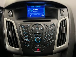 Ford Focus 1.0 74кВ