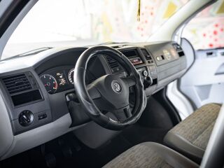 Volkswagen Transporter T5 2.0 TDI 75kW