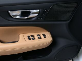 Volvo V60 AWD INSCRIPTION LUXURY XENIUM INTELLI MY22 2.0 T6 Recharge Long Range Plug In Hybrid 293kW