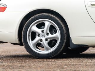 Porsche 911 Carrera 3.4 B6 221kW