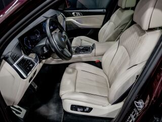 BMW X7 Sky lounge M-paket Individual 3.0 250kW