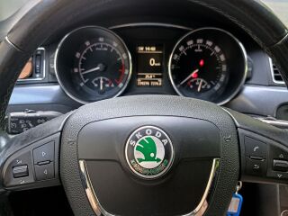 Skoda Superb 1.4 92кВ