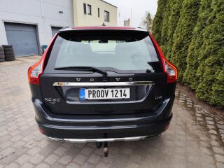 Volvo XC60 MOMENTUM 2.0 R4 D4 133kW