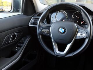 BMW 320 Touring Advantage xDrive 2.0 140kW
